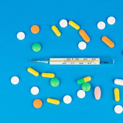 Zmęczenie bez powodu? Oto sygnały, że organizmowi może brakować witaminy B12