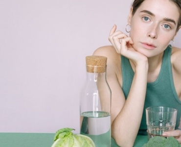 Naturalny detoks na co dzień: proste rytuały, które przywracają energię i równowagę